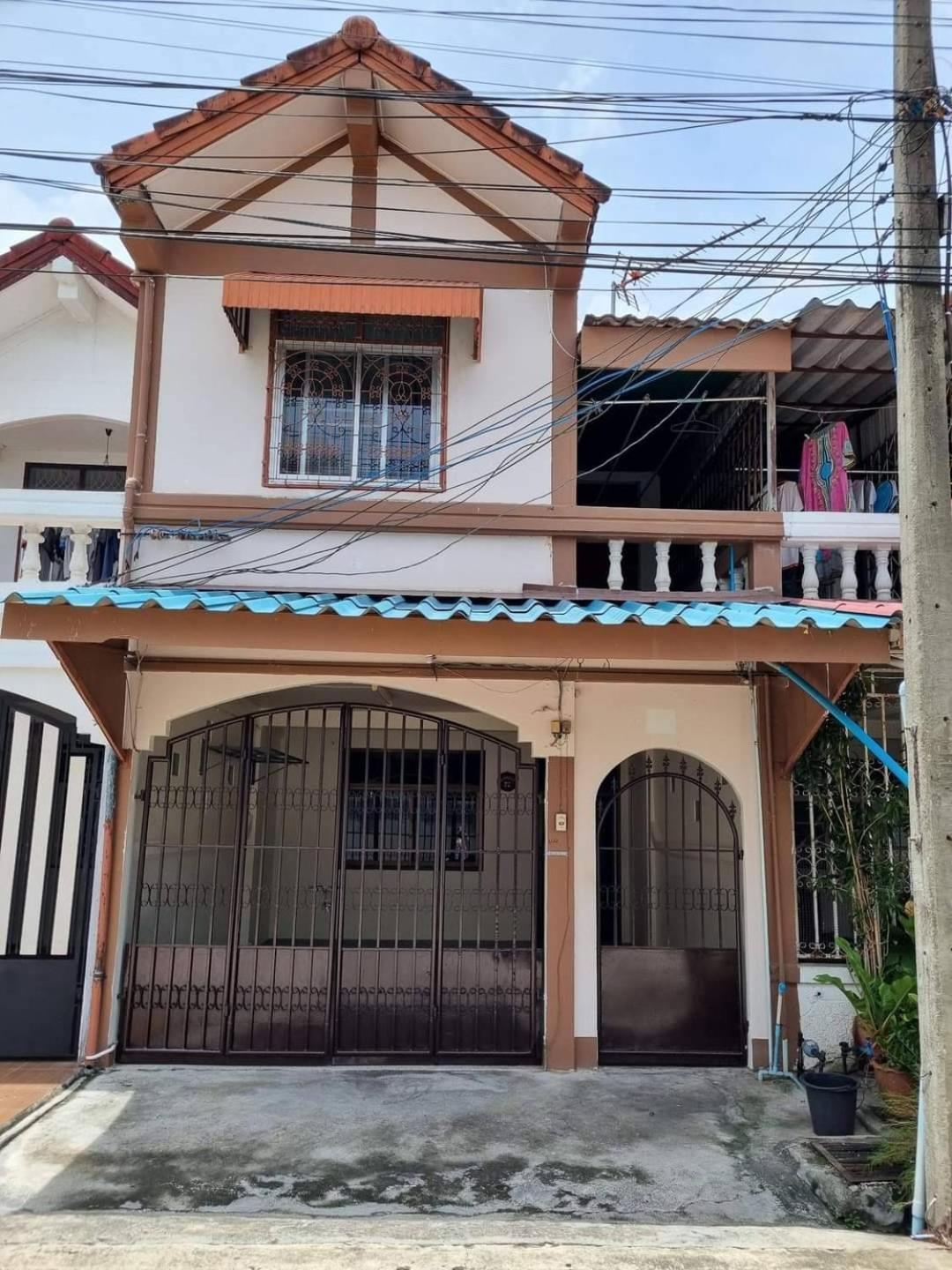 D72 Family House,6 Min To Mall, 12pax 3br Yai