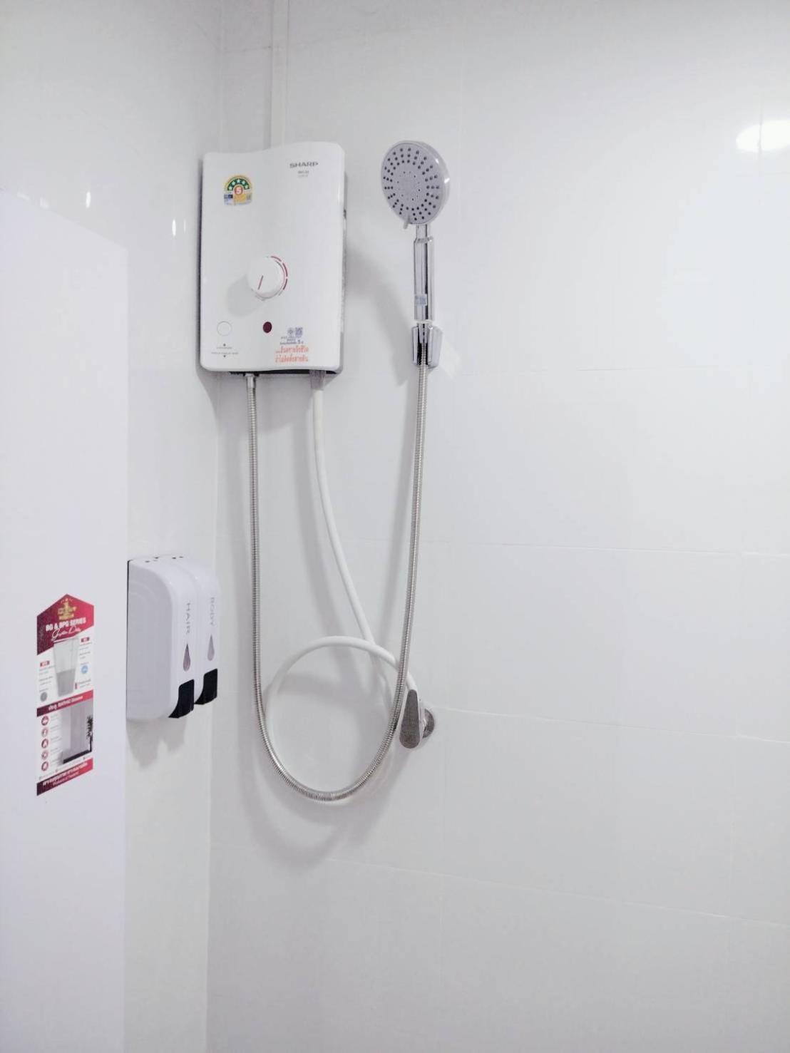 D72 Family House,6 Min To Mall, 12pax 3br Yai Apartment *