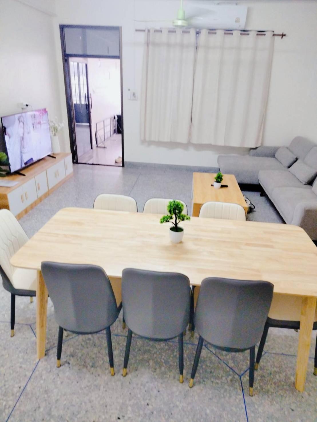 Apartment D72 Family House,6 Min To Mall, 12pax 3br Yai *